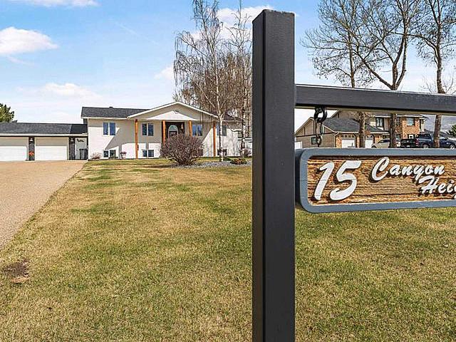 House for sale in Red Deer