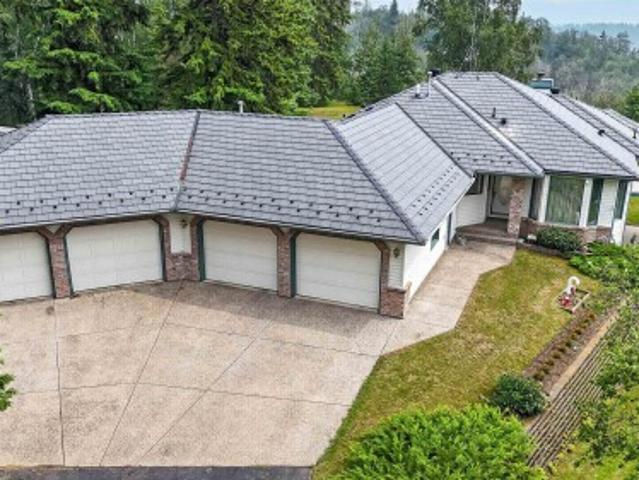 House for sale in Alberta