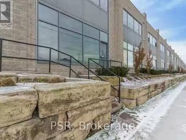 House for rent in Etobicoke