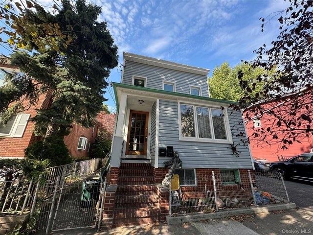 House for sale in College Point, New York