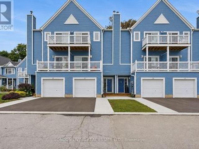 Townhouse for sale in Central Elgin, Ontario