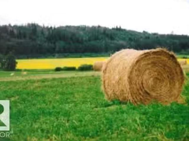 House for sale in Alberta