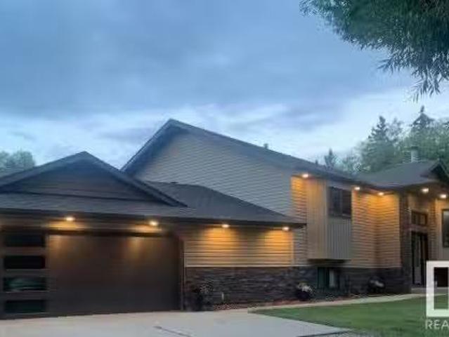 House for sale in Alberta