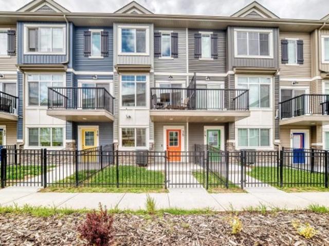 Townhouse for sale in Wedgewood, Alberta
