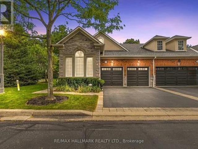Townhouse for sale in Mississauga, Ontario