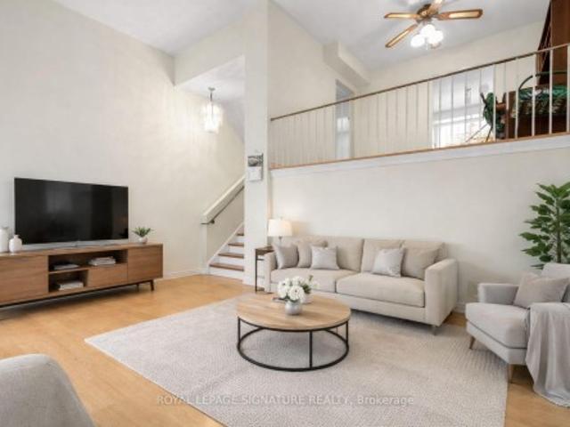 Townhouse for sale in Woburn, Ontario