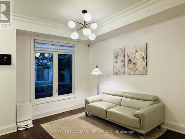 Townhouse for rent in Woburn, Ontario