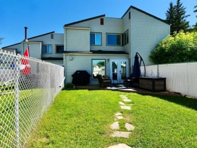 Townhouse for sale in Peace River, Alberta