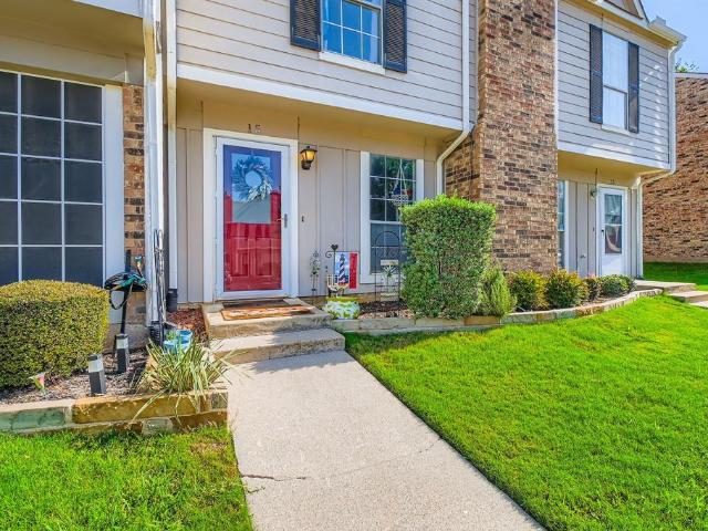 Townhouse for sale in Euless