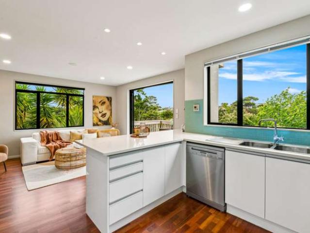 House for sale in Paremoremo