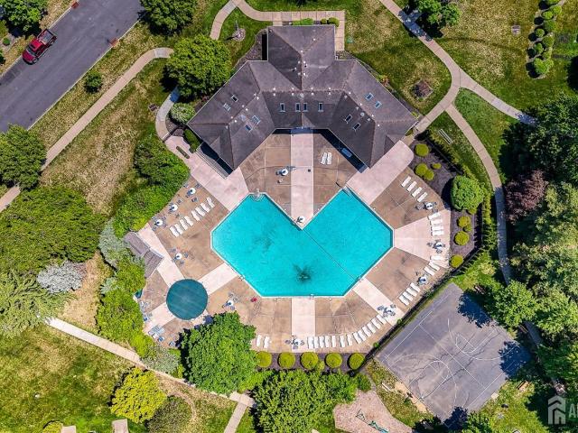 Townhouse for sale in Dayton, New Jersey