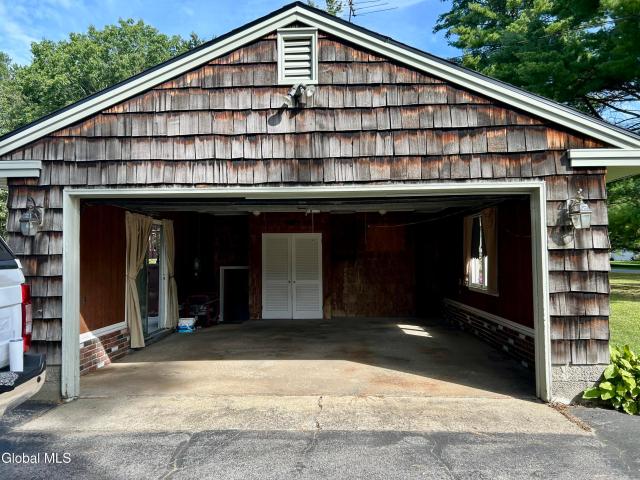 House for sale in Saratoga, New York
