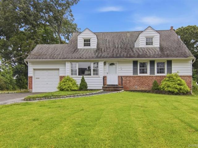 House for sale in Huntington, New York