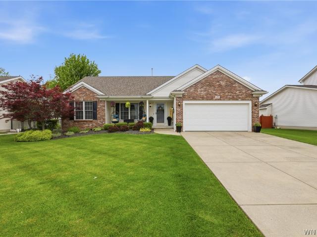 House for sale in Bowmansville, New York