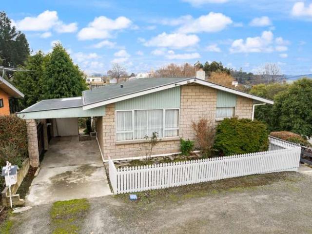 House for sale in Otakou