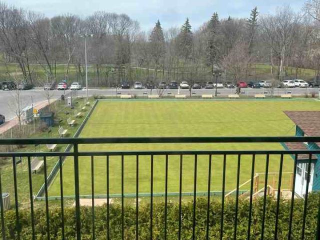 Apartment for rent in Pointe-claire, Quebec