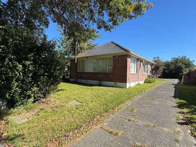 House for rent in Chaslands, Canterbury