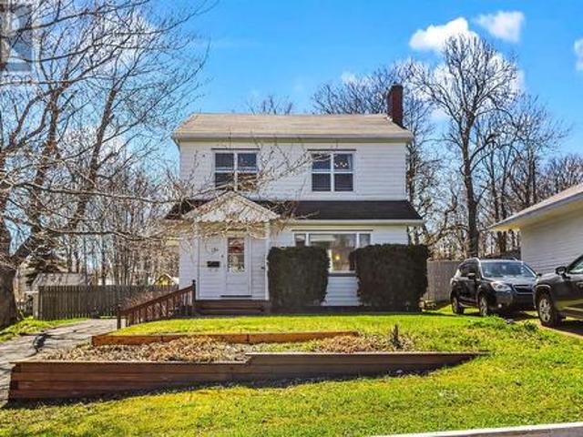 House for sale in Foxtrap, Newfoundland And Labrador