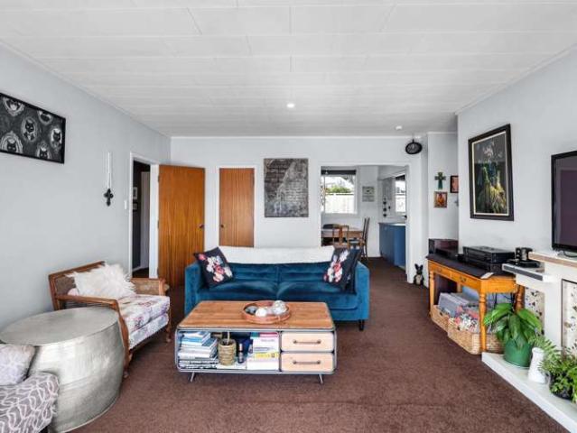 Apartment for sale in Hillsborough, Taranaki