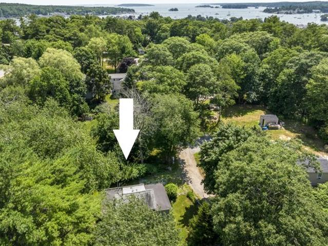 House for sale in Boothbay Harbor, Maine