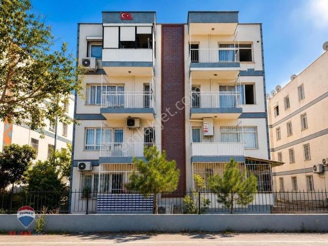 Yamanlar Mahallesi, Bayraklı içerisinde satılık mülk