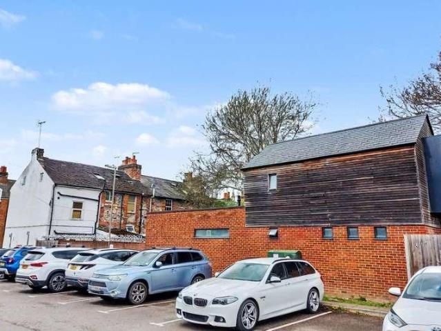 House for sale in Hampshire