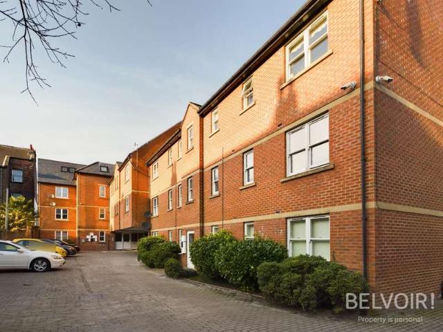 Apartment for rent in Calderstones