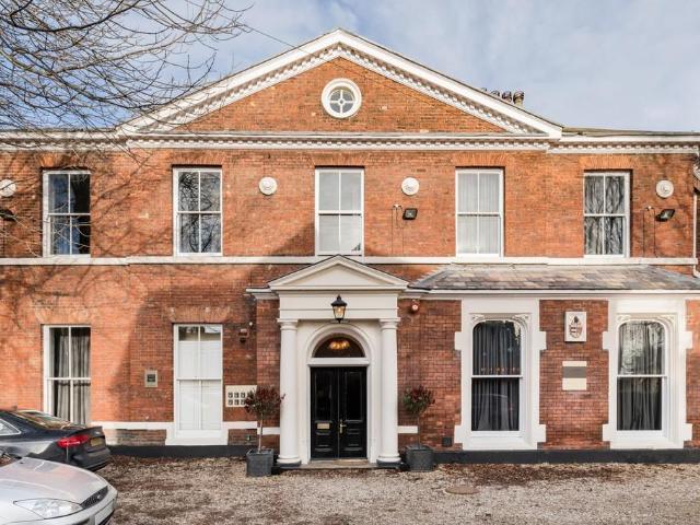 Flat for sale in Hyde Park, West Yorkshire