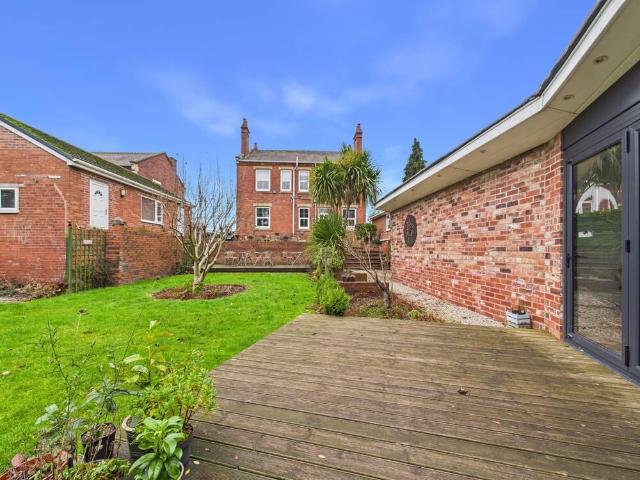 House for sale in Ferrybridge, West Yorkshire