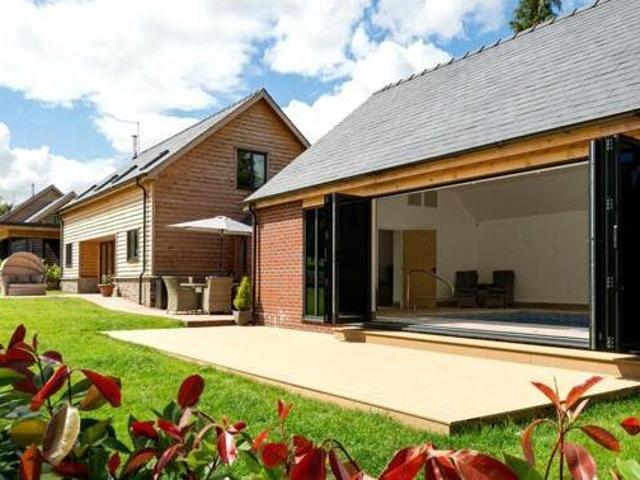 House for sale in Sandpits