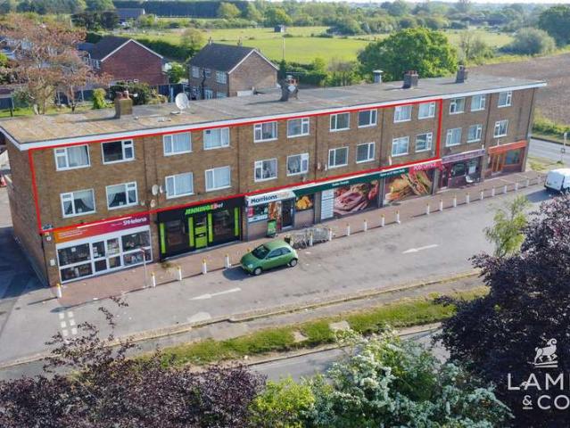 Flat for sale in Dale Hill, Essex