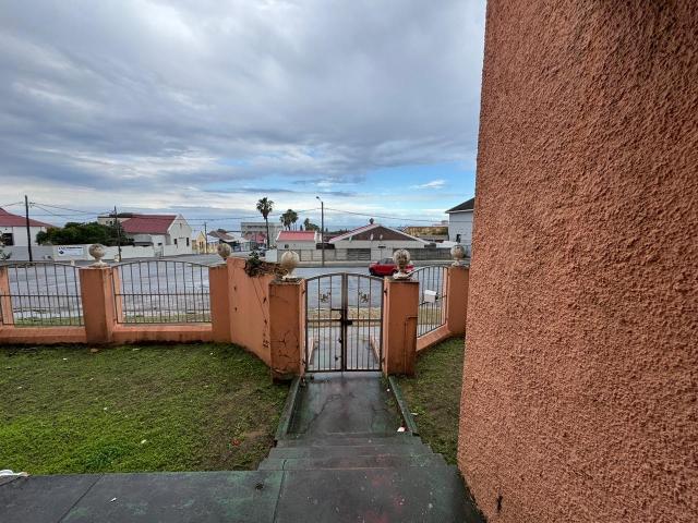 House for sale in East London, Eastern Cape