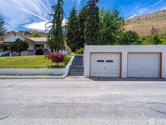 House for sale in Chelan, Washington