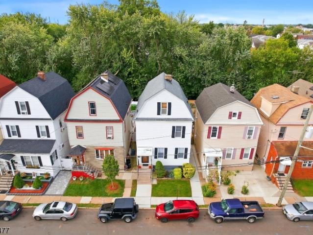 House for sale in Elizabeth, New Jersey