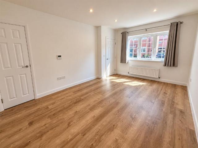 House for rent in Towerlands Park, Braintree