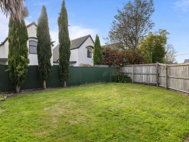 Apartment for sale in Saint Albans, Canterbury