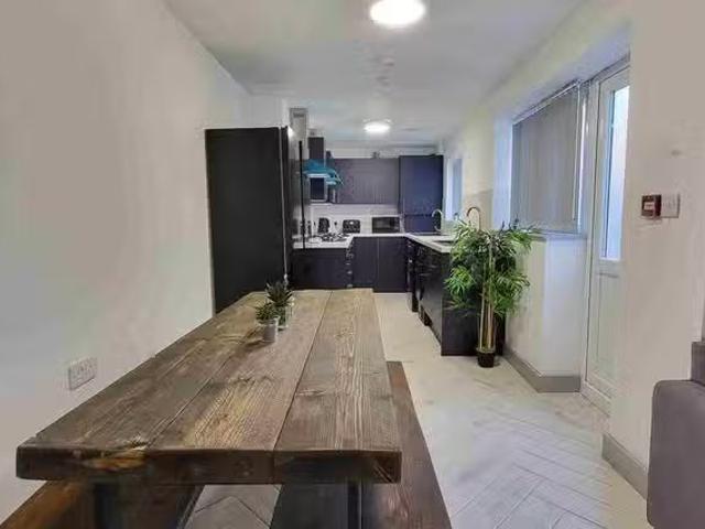 Apartment for rent in Calderstones
