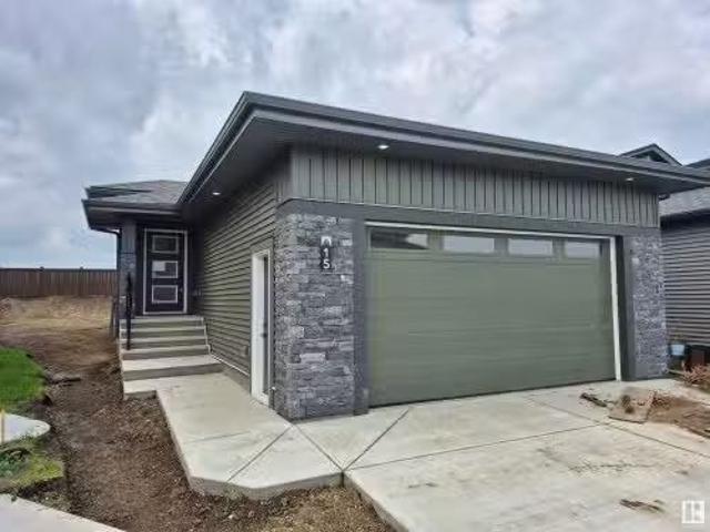 House for sale in Spruce Grove, Alberta