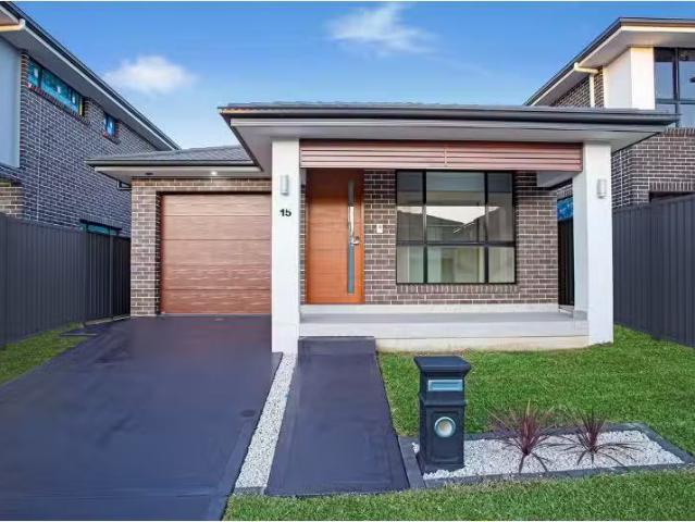 House for rent in Acacia Gardens