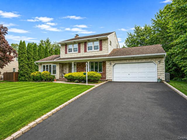House for sale in Huntington, New York