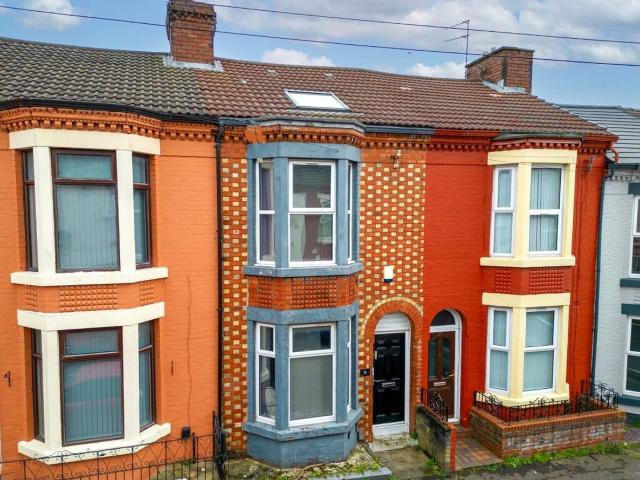 Apartment for rent in Elm Park, Calderstones
