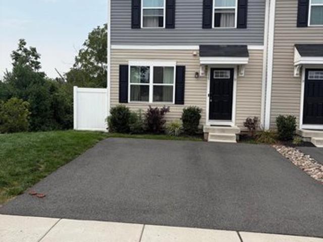 Townhouse for sale in Gilbertsville, Pennsylvania