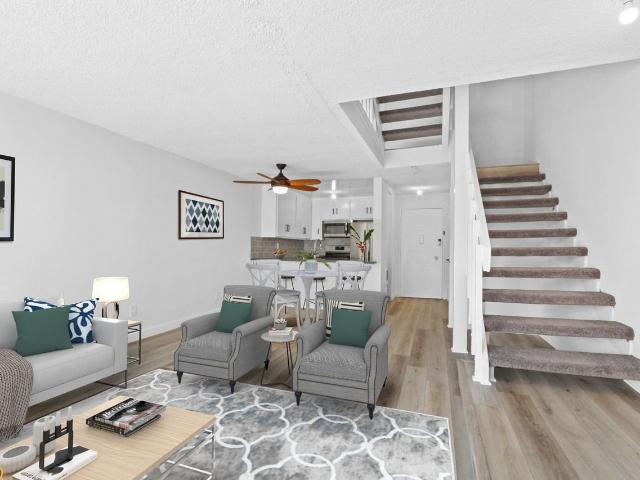 Apartment for rent in Canoga Park, California