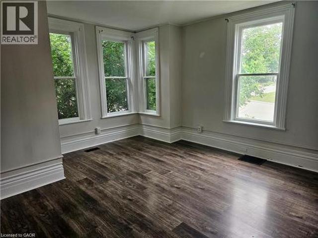 Property for rent in Ontario