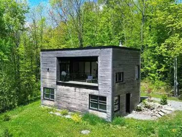 House for sale in Memphrémagog, Quebec