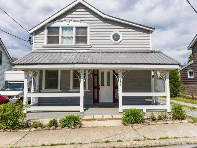 House for sale in Rhinebeck, New York