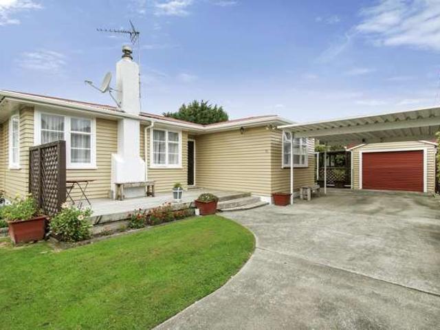 House for sale in Days Bay, Wellington