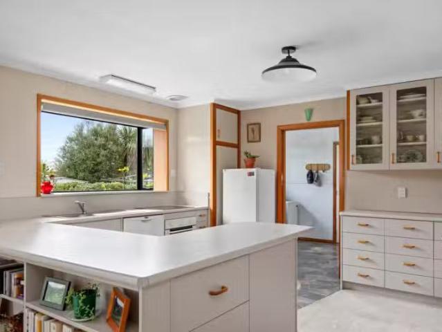 House for sale in Otakou