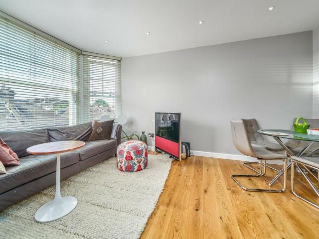 Apartment for rent in Royal Borough of Kensington and Chelsea, Greater London