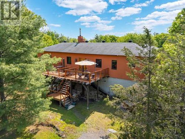 House for sale in Front Of Yonge, Ontario